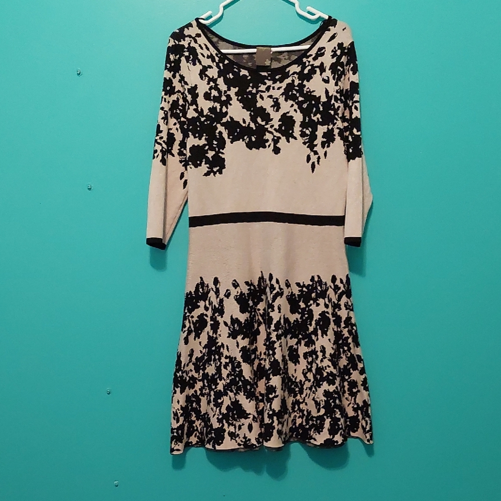 Chic Black and Cream Taylor Dress Size Large